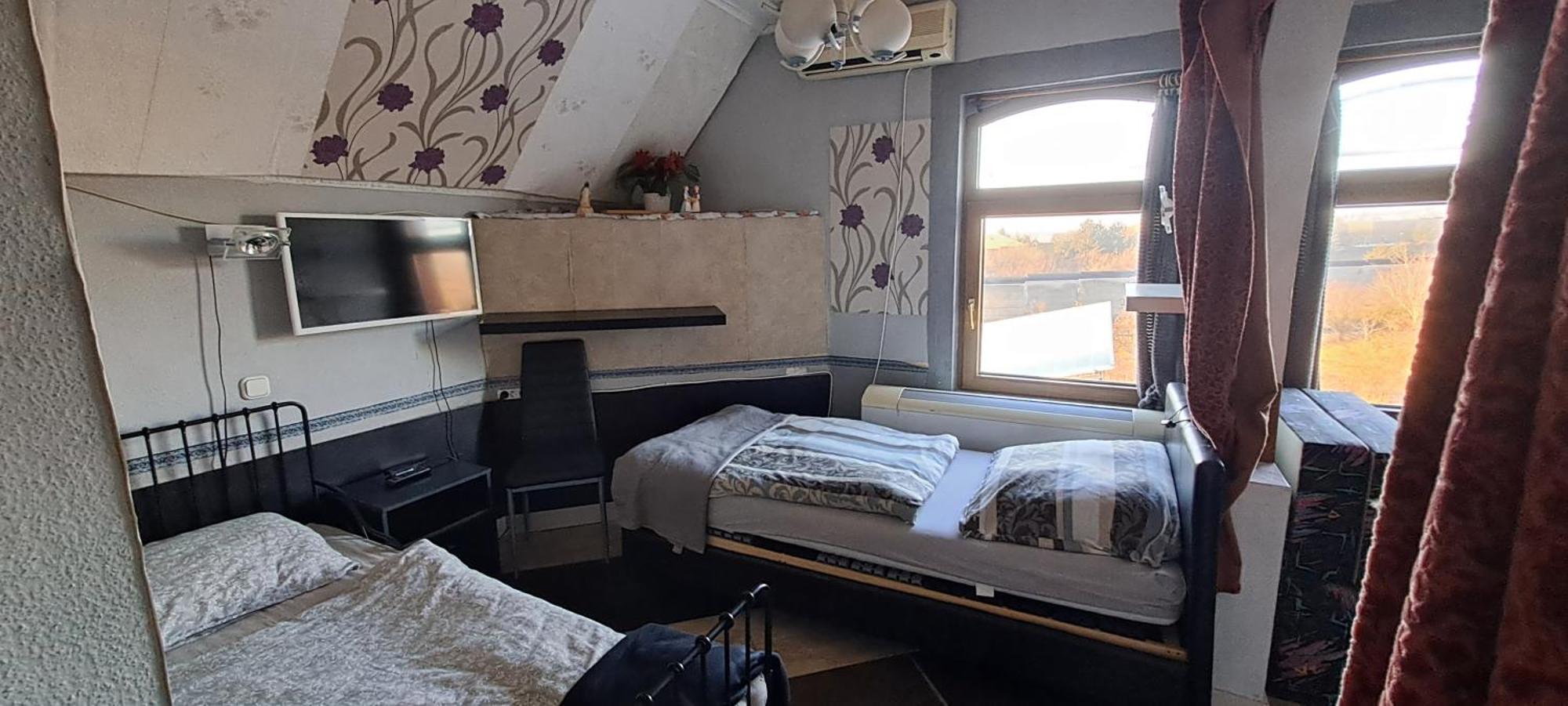 Sárkány Lak Diosd Habitación foto