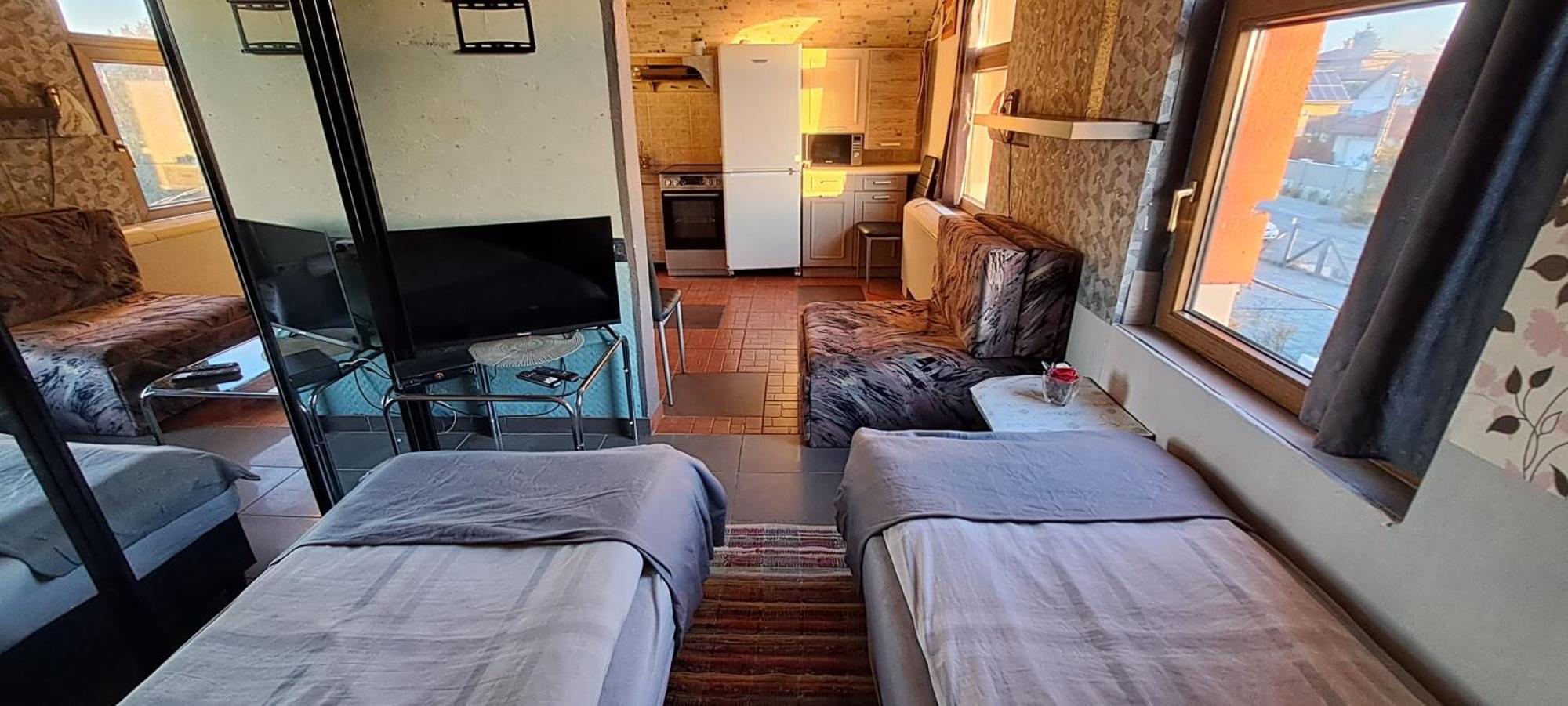 Sárkány Lak Diosd Habitación foto